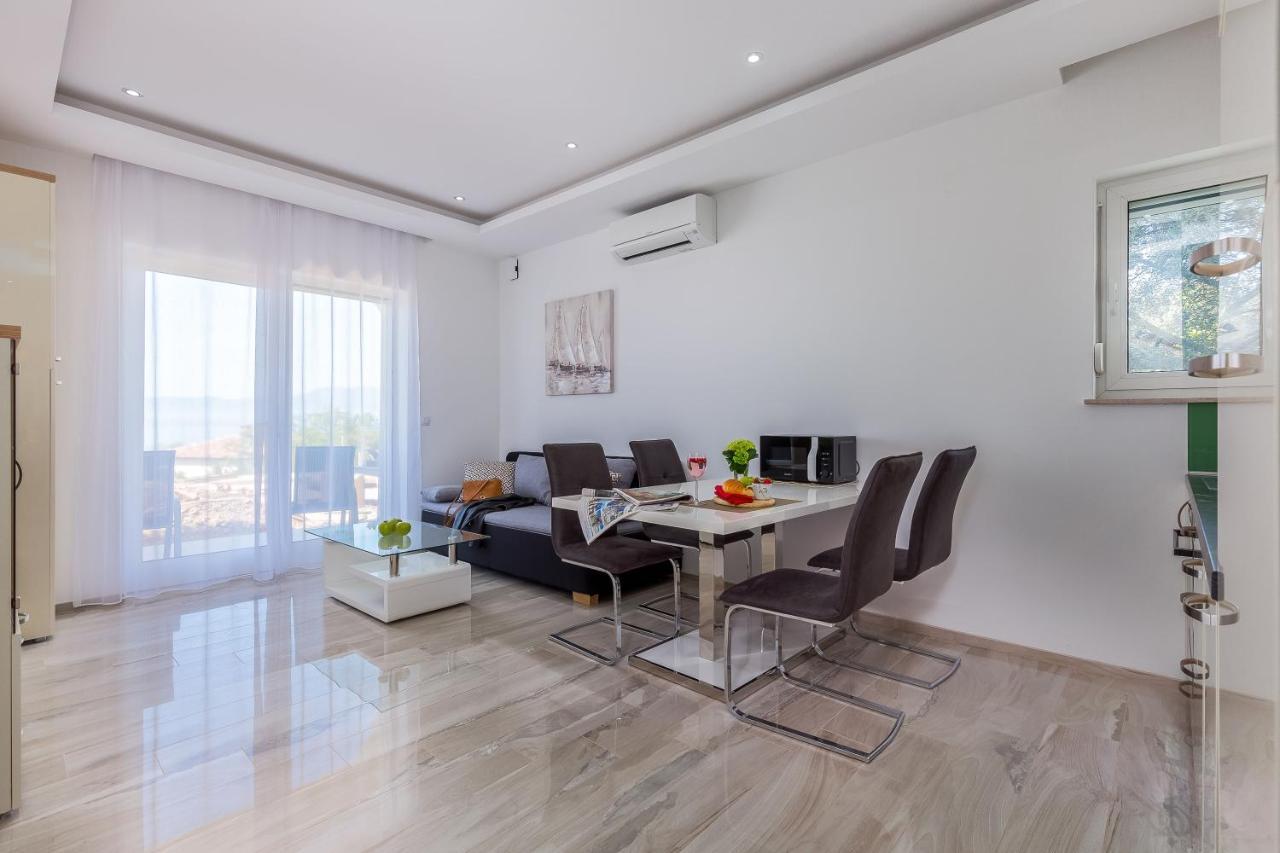 Luxury Apartments Kostrena With Pool 2 المظهر الخارجي الصورة